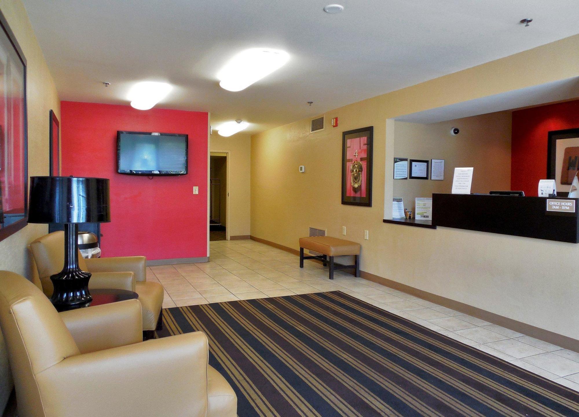 Extended Stay America Select Suites - Rockford - State Street Exterior foto